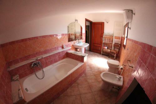 Hostal Nora Guesthouse Rooms And Villas