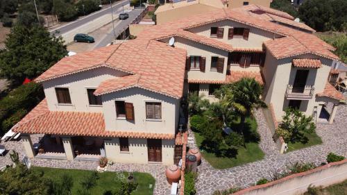 Hostal Nora Guesthouse Rooms And Villas