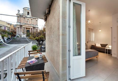 Piazza Salvatore 7, Camere Con Vista