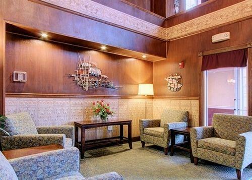 Hotel Quality Suites Historic Downtown