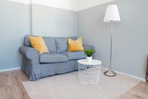 Full House Studios - Grey Apartment - Netflix + Nescaf� Inkl.