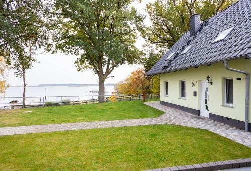 Apartamento Strandhaus Direkt An Der M�ritz