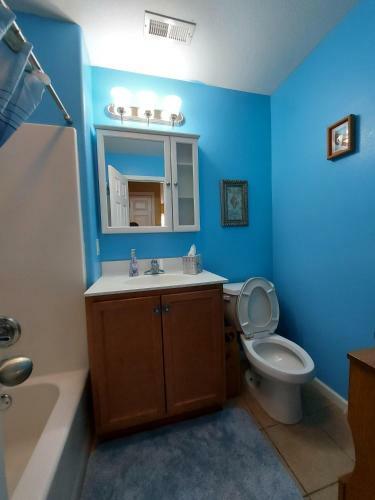 Blue Bird Hill - Excellent Location - Middle Of Branson - Huge Deck - So Good!
