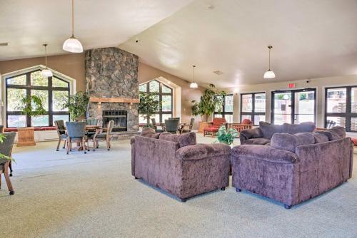 Apartamento Branson Condo With Patio And 2 Community Pools!
