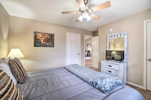 Apartamento Sunny Condo With Balcony And Community Amenities!
