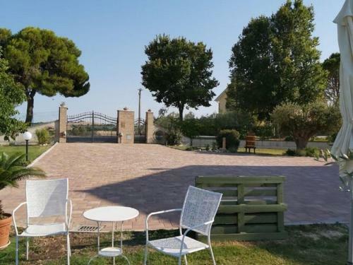Traditional Holiday Home In Recanati With A Private Pool