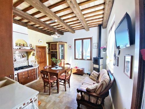 Traditional Holiday Home In Recanati With A Private Pool