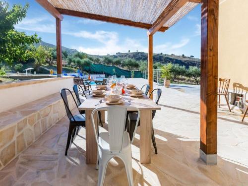 Villa Attractive Apartment In Realmonte With Shared Swimming Pool