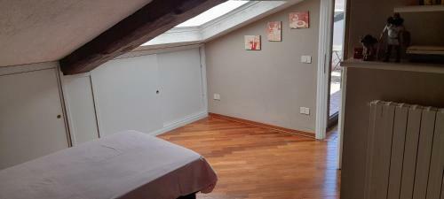 Apartamento Corte Cavour. UNA Mansarda Nel Cuore Della Citt�