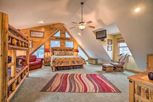 Idyllic Table Rock Lake Cabin Boat And Explore