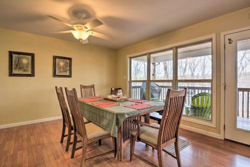 Lakefront Home On Table Rock With Fire Pit And Grill!