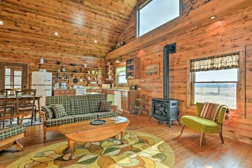 Greenfield Cabin With Screened-in Porch And Fire Pit!