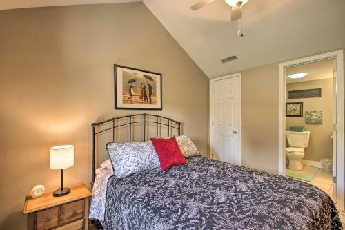 Turtle Rock - Ironton Cabin With Furnished Patio!