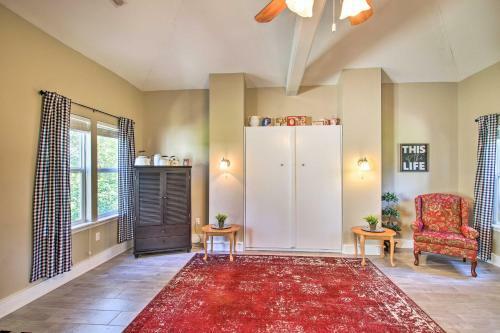 Turtle Rock - Ironton Cabin With Furnished Patio!