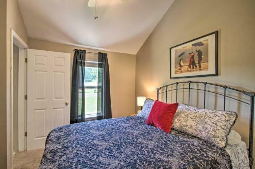 Turtle Rock - Ironton Cabin With Furnished Patio!