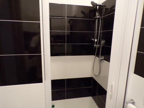 Hostal Nuova Aurora Rent Rooms