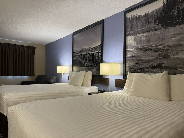 Hotel Super 8 Kamloops
