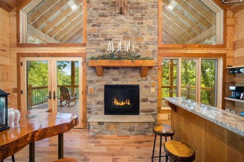 Lodge Affinity Riverside Cabin