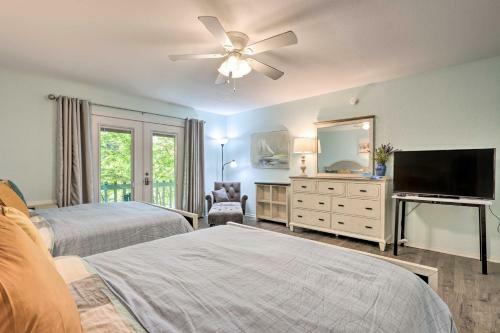 Updated Osage Beach Cottage With Resort Perks!