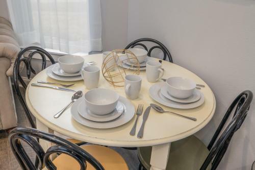 Apartamento Exquisite 1br/1ba + Kitchen - Historic C-street