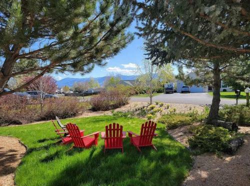 Among The Aspens Family Cottage