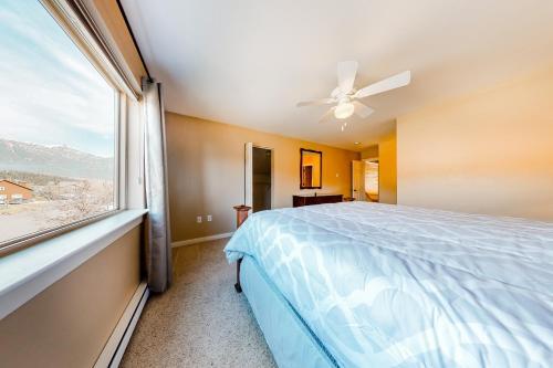 Firelight Chalet 94