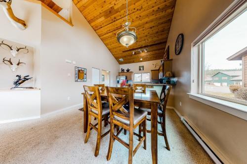 Firelight Chalet 94