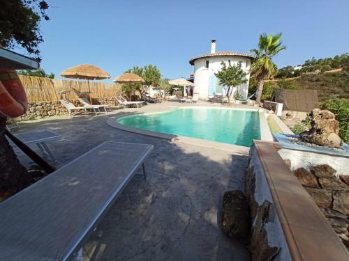 Apartamento Casa Vacanze Con Piscina Punta Lizzu