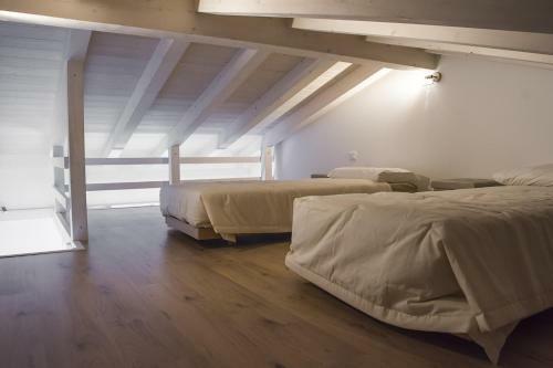 Hostal Home Suites Home