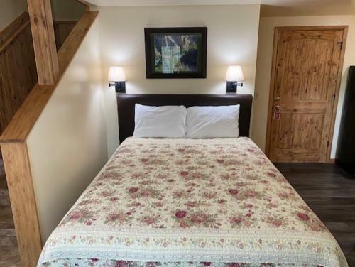 Hotel Yellowstone Riverside Cottages
