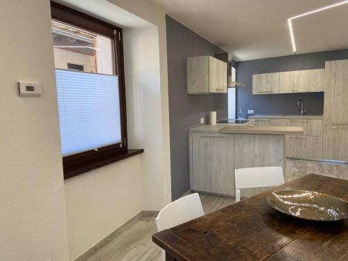 Bright Newly Renovated Apartment