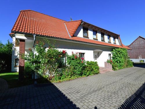 Inviting Apartment In Eimelrod With Garden