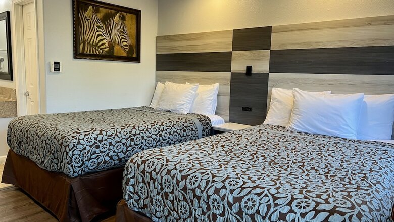 Motel Bay Breeze Inn