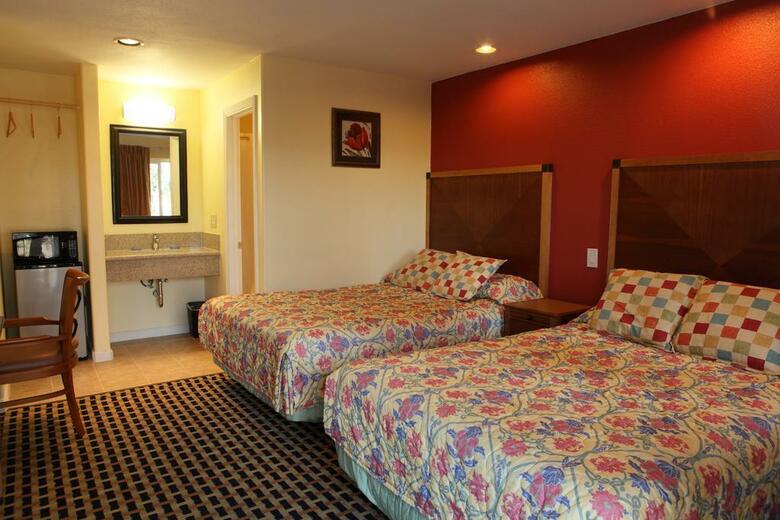 Motel Bay Breeze Inn