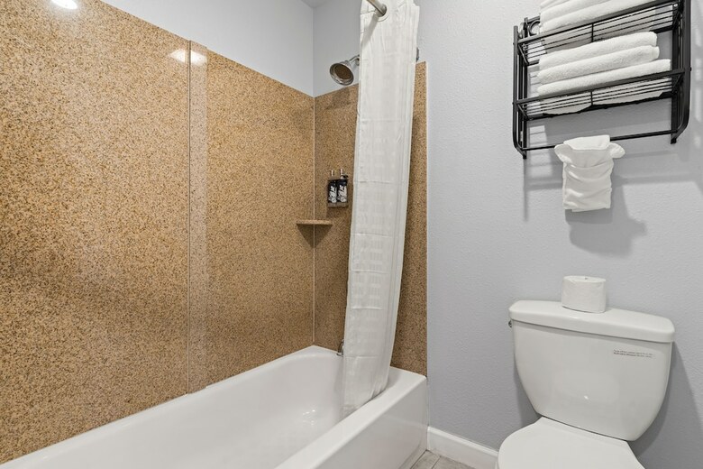 Motel Bay Breeze Inn