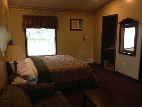 Motel Fred's Inn Restaurant & Lodging
