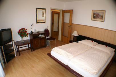 Hotel R�merhafen