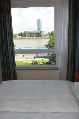 Hotel R�merhafen