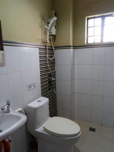 Hostal Makabata Guesthouse