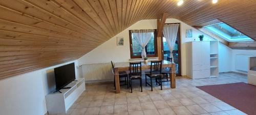 Apartamento Neue Dachgeschosswohnung Im Herzen Des Odenwaldes