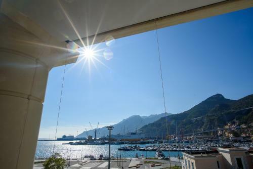 Apartamento Mareluna Crescent - Luxury Seafront Experience