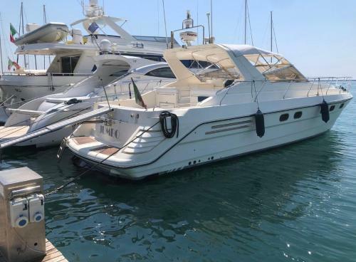 Smile Holidays Boat