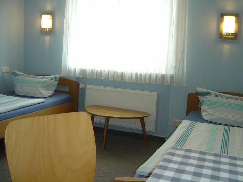 Hostal Hotel Garni Pension Ruth