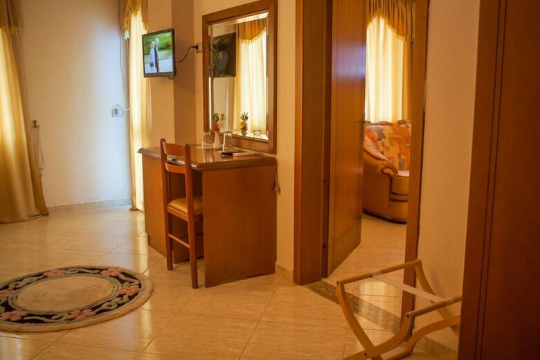Hotel Bahamas