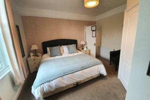 Westfield House - Characterful 7 Bedroom Townhouse