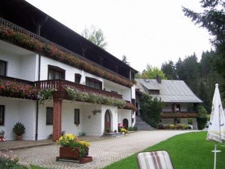 Hostal Landhaus Prei�inger