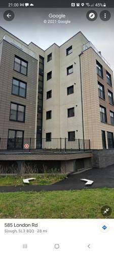 Brand New 1 Bedroom Apartment With Parking