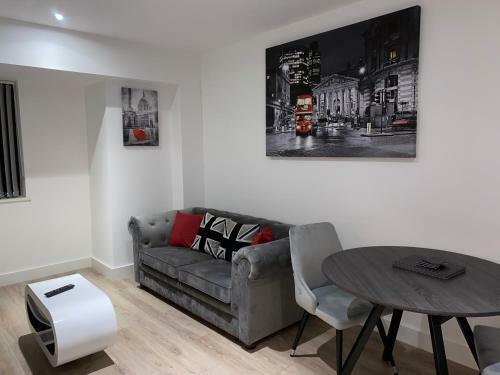 Roomotel - Streetsbrook Apartments