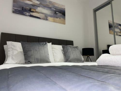 Roomotel - Streetsbrook Apartments
