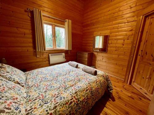 Lilly Lodge, Lake Pochard